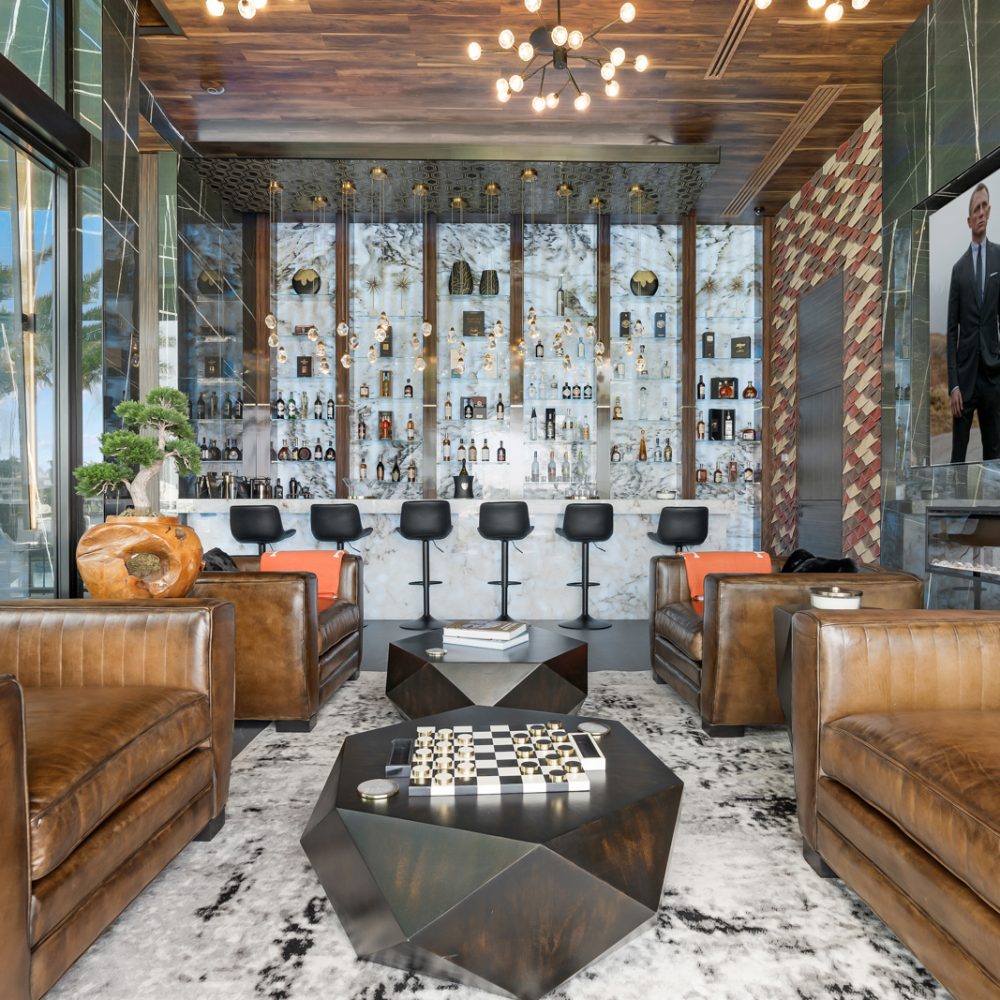 Elegant Bedroom Sets for Luxurious Miami Living