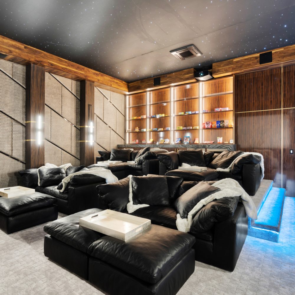 Modern Luxe Bedroom Designs in Florida