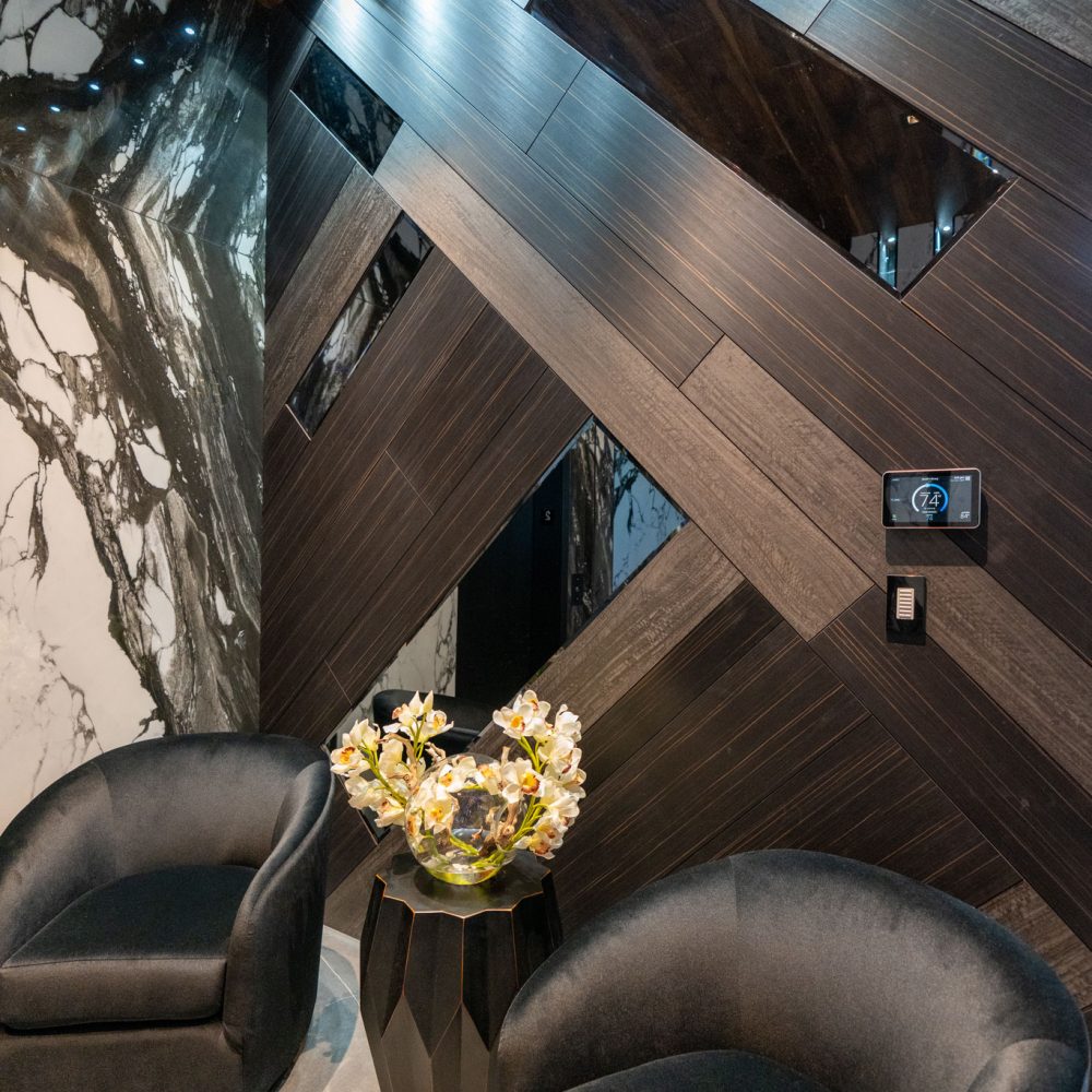 Captivating Accent Walls for Florida Homes